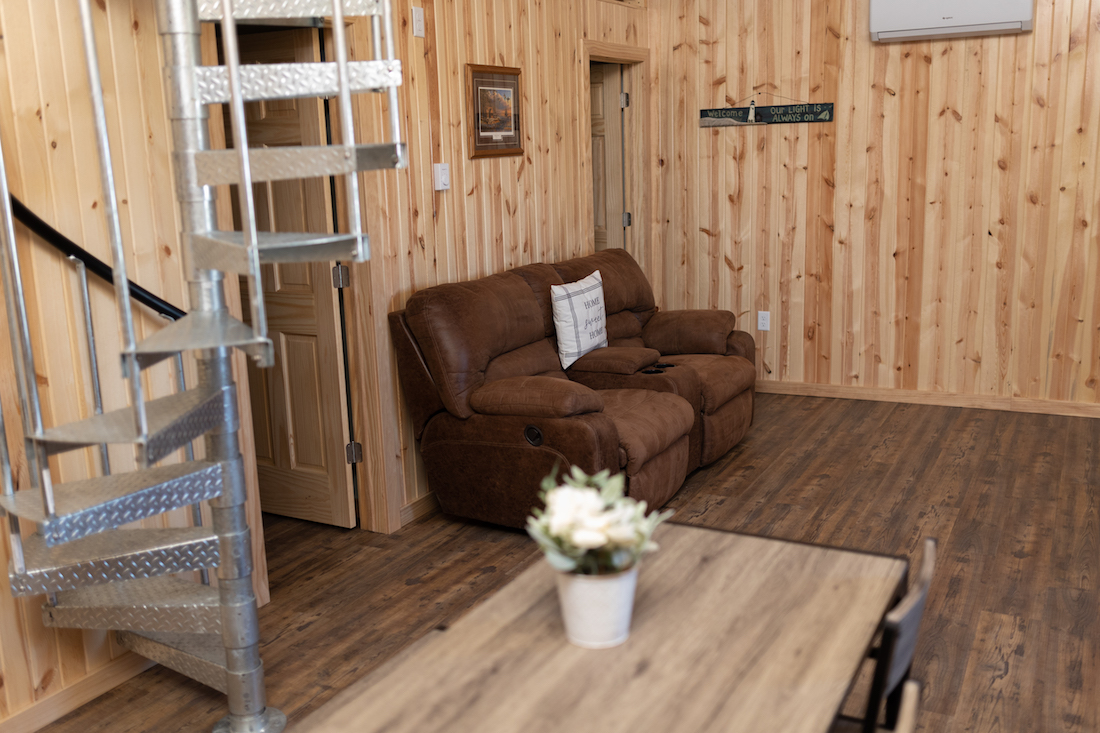 Restful Refuge cabin living room by Devils Lake, North Dakota